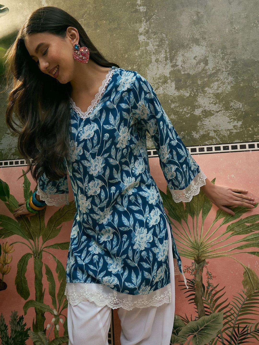 Dhiyona SN Printed Pure Cotton V-Neck Kurti & Salwar