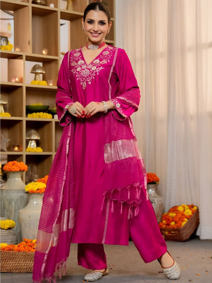 Dhiyona KL Women Ethnic Motifs Embroidered Regular Thread Work Kurta with Trousers & With Dupatta