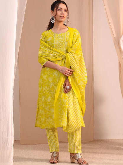 Women Floral Printed Regular Thread Work Kurta with Trousers & With Dupatta