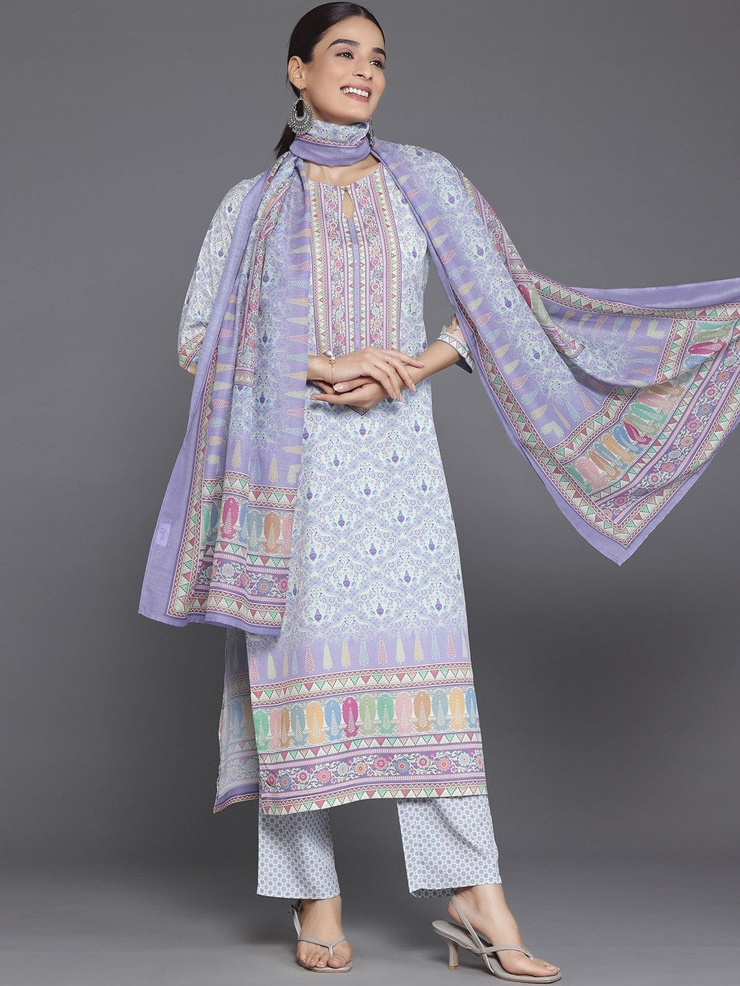 Women Ethnic Motifs Printed Regular Kurta with Trousers & With Dupatta