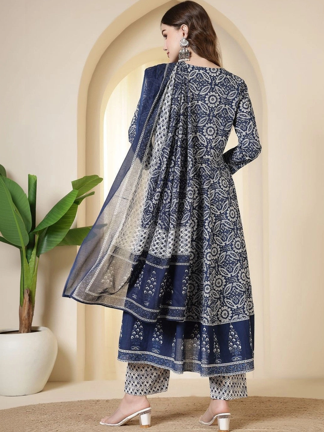 Women Ethnic Motifs Printed Empire Pure Cotton Kurta with Trousers & With Dupatta