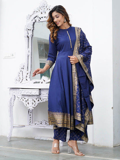 Dhiyona KL Women Floral Printed Regular Kurta with Palazzos & With Dupatta