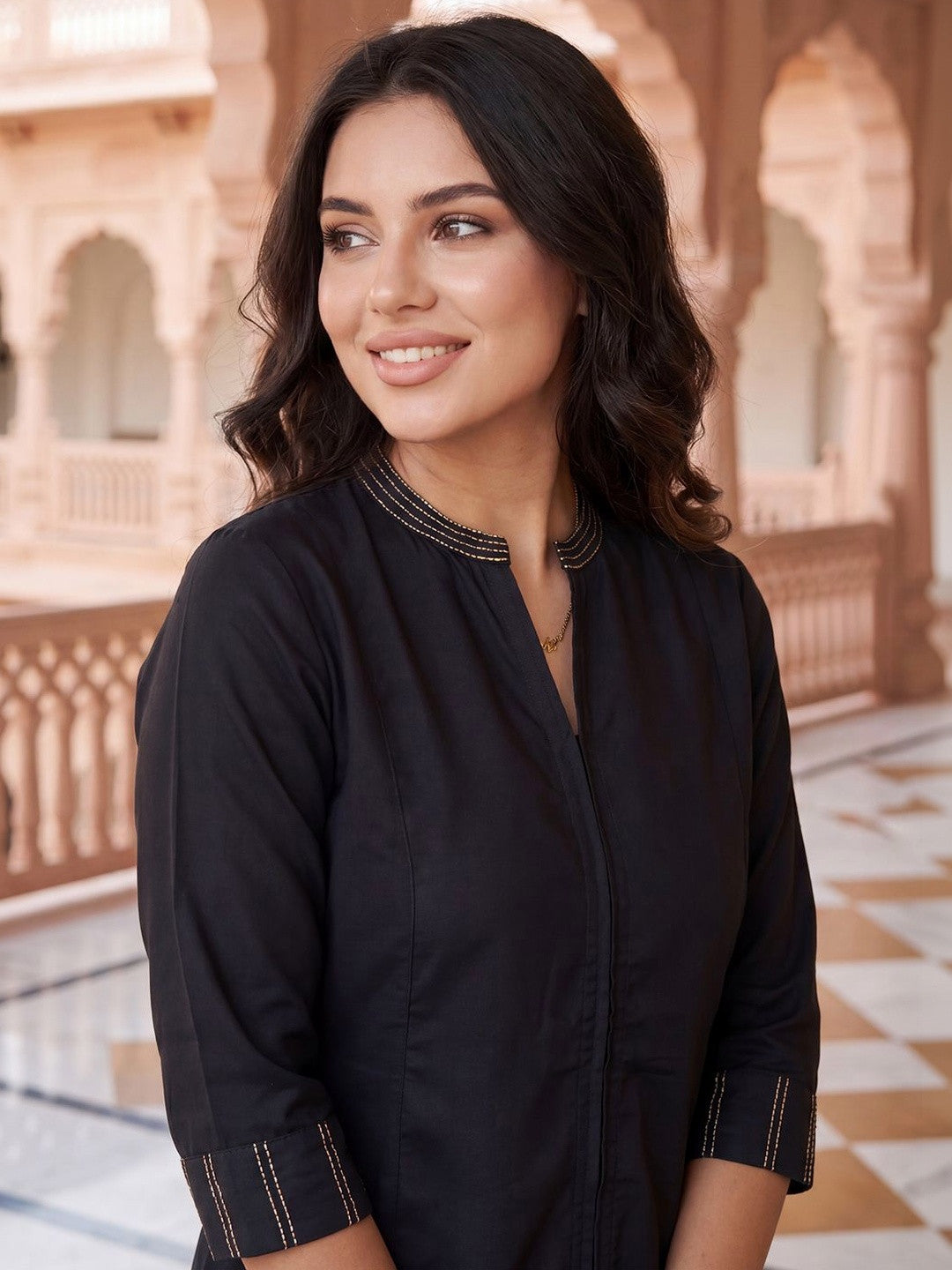 Women Regular Thread Work Kurta with Trousers