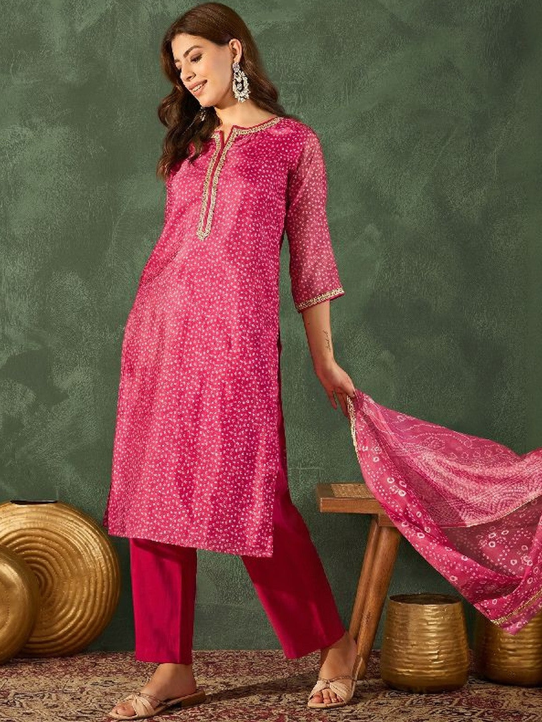 Printed Round Neck Kurta & Trousers With Dupatta