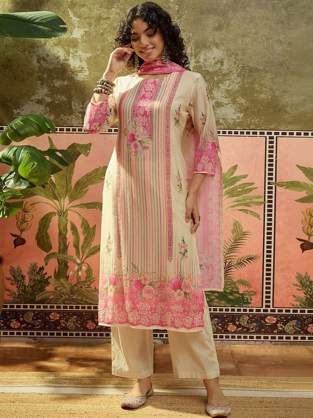 Floral Print Straight Kurta & Trousers