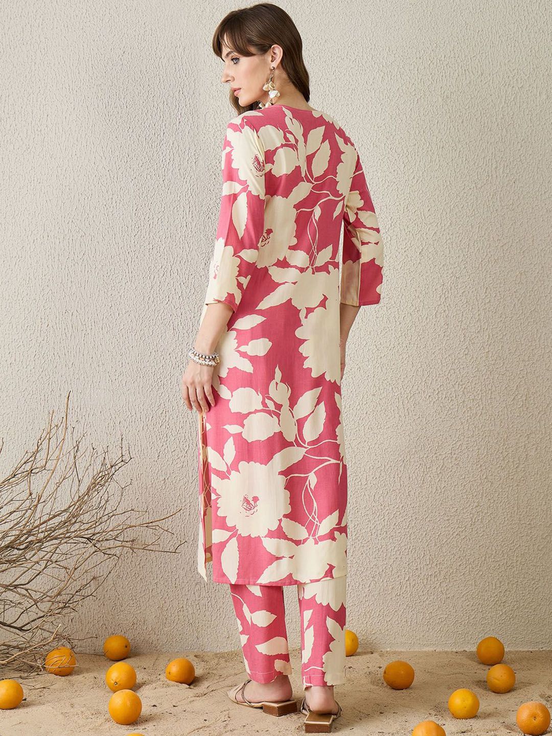 Dhiyona IE Floral Printed Round Neck Tunic With Trousers