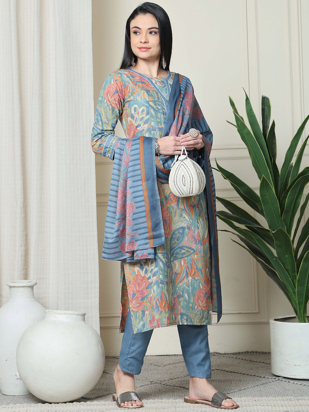 Dhiyona KL Floral Printed V-Neck Straight Kurta With Trousers & Dupatta