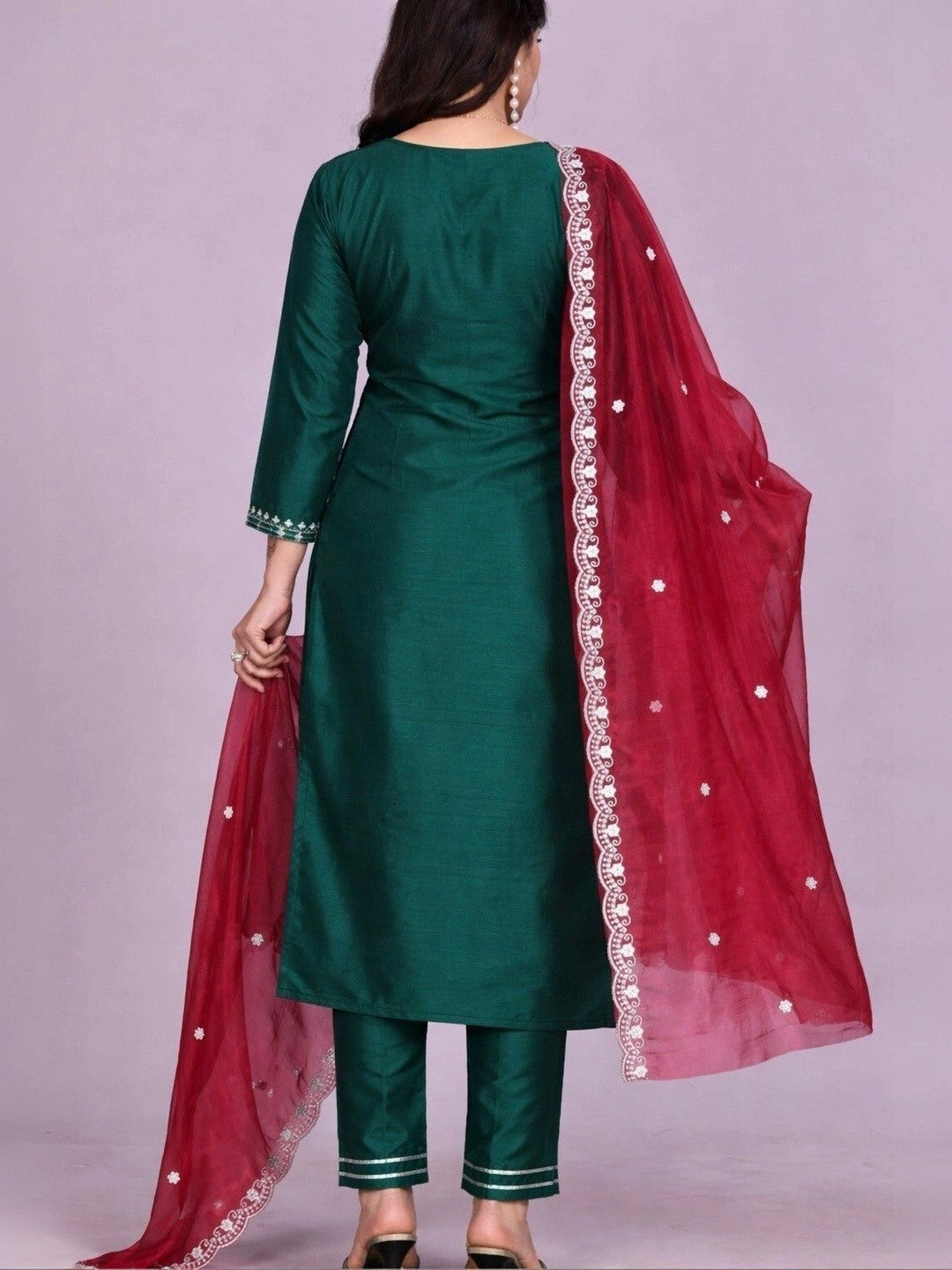 Women Embroidered Regular Thread Work Kurta with Trousers & With Dupatta