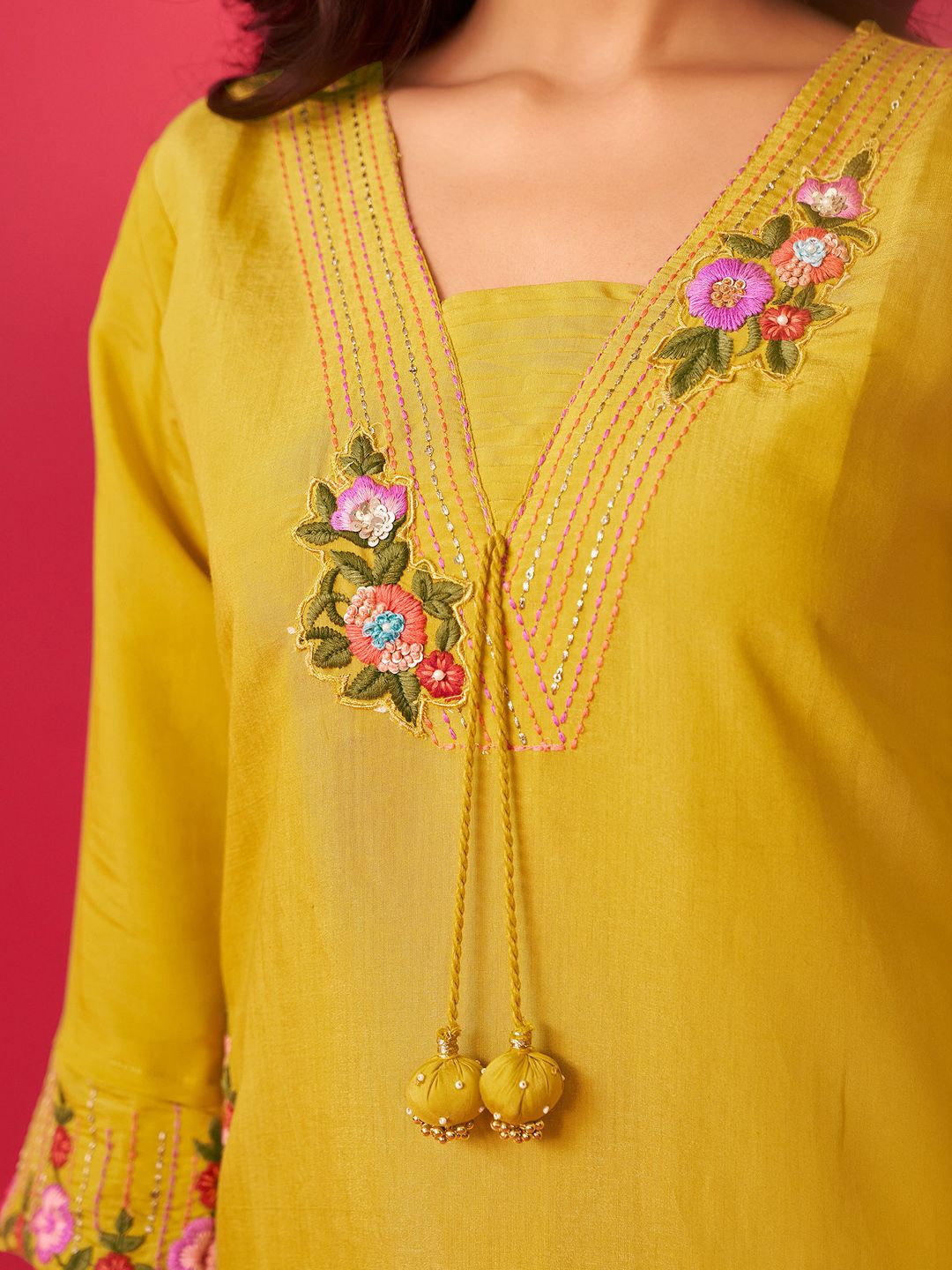 Dhiyona IE Embroidered V-Neck Tunic With Trousers