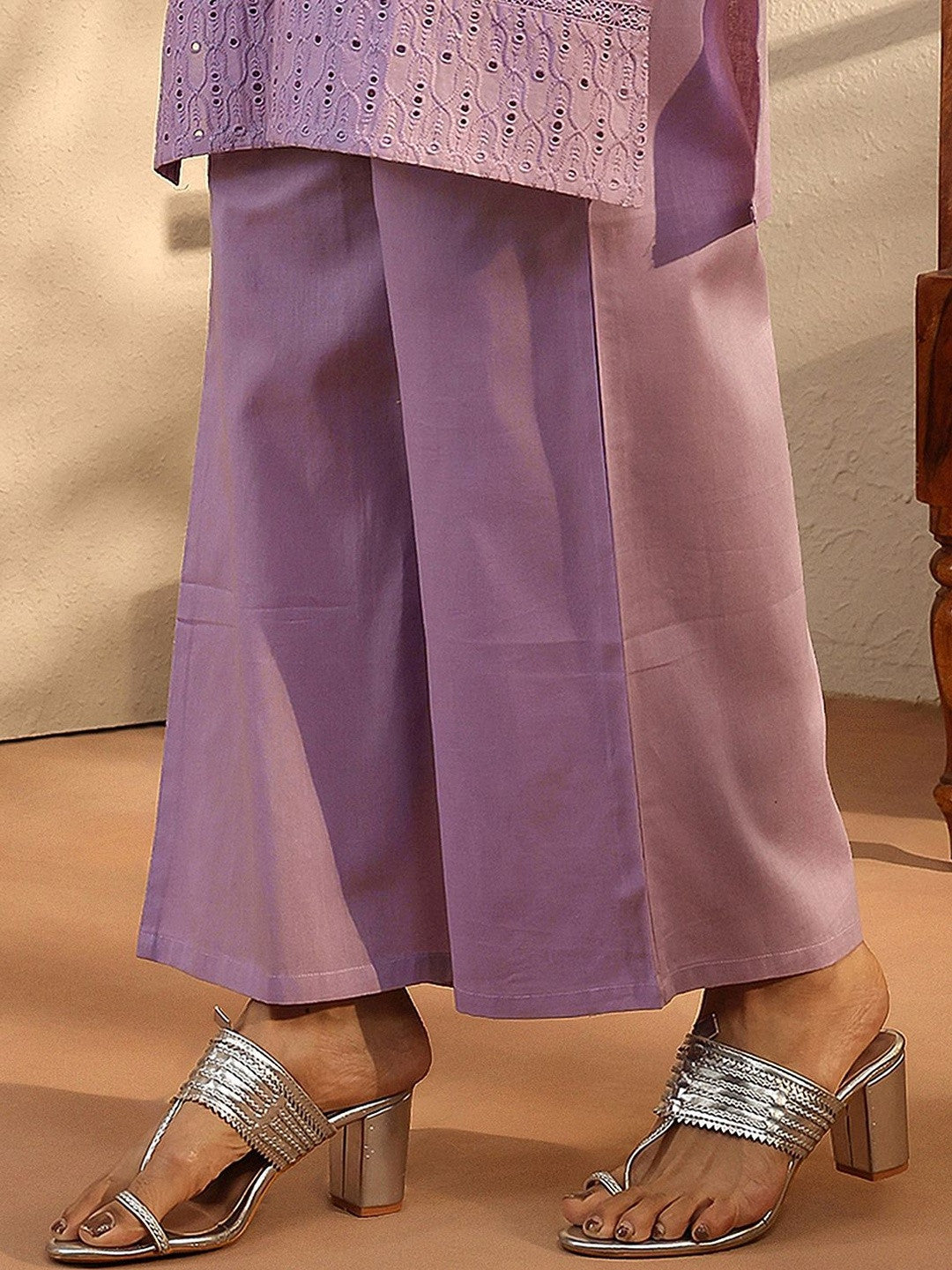 Women Floral Embroidered Regular Thread Work Kurta with Palazzos & With Dupatta