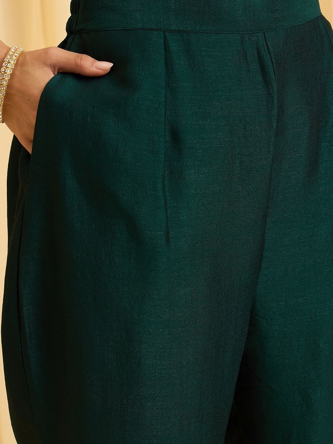 Dhiyona CH Women Ethnic Motifs Embroidered Panelled Gotta Patti Kurta with Trousers & With Dupatta