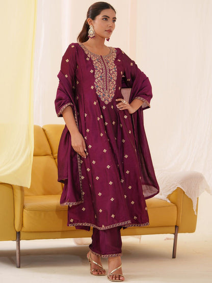 Floral Embroidered Thread Work Anarkali Kurta With Trousers & Dupatta