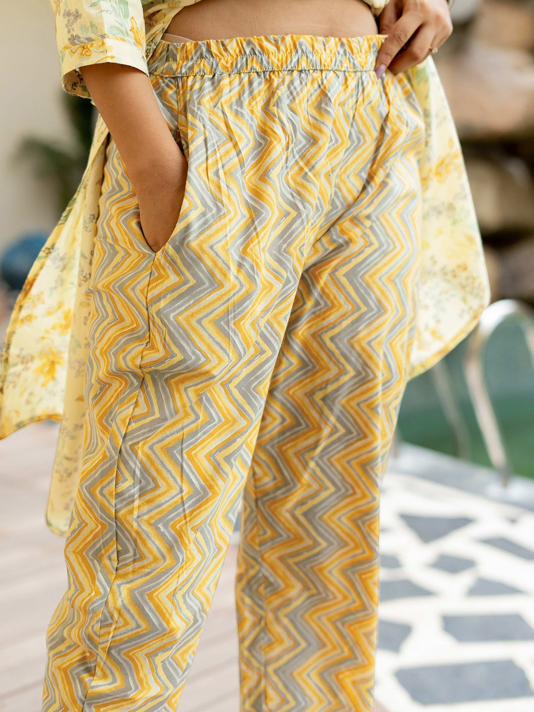 Dhiyona KL Floral Printed Sequinned Pure Cotton Kurta with Trousers & Dupatta