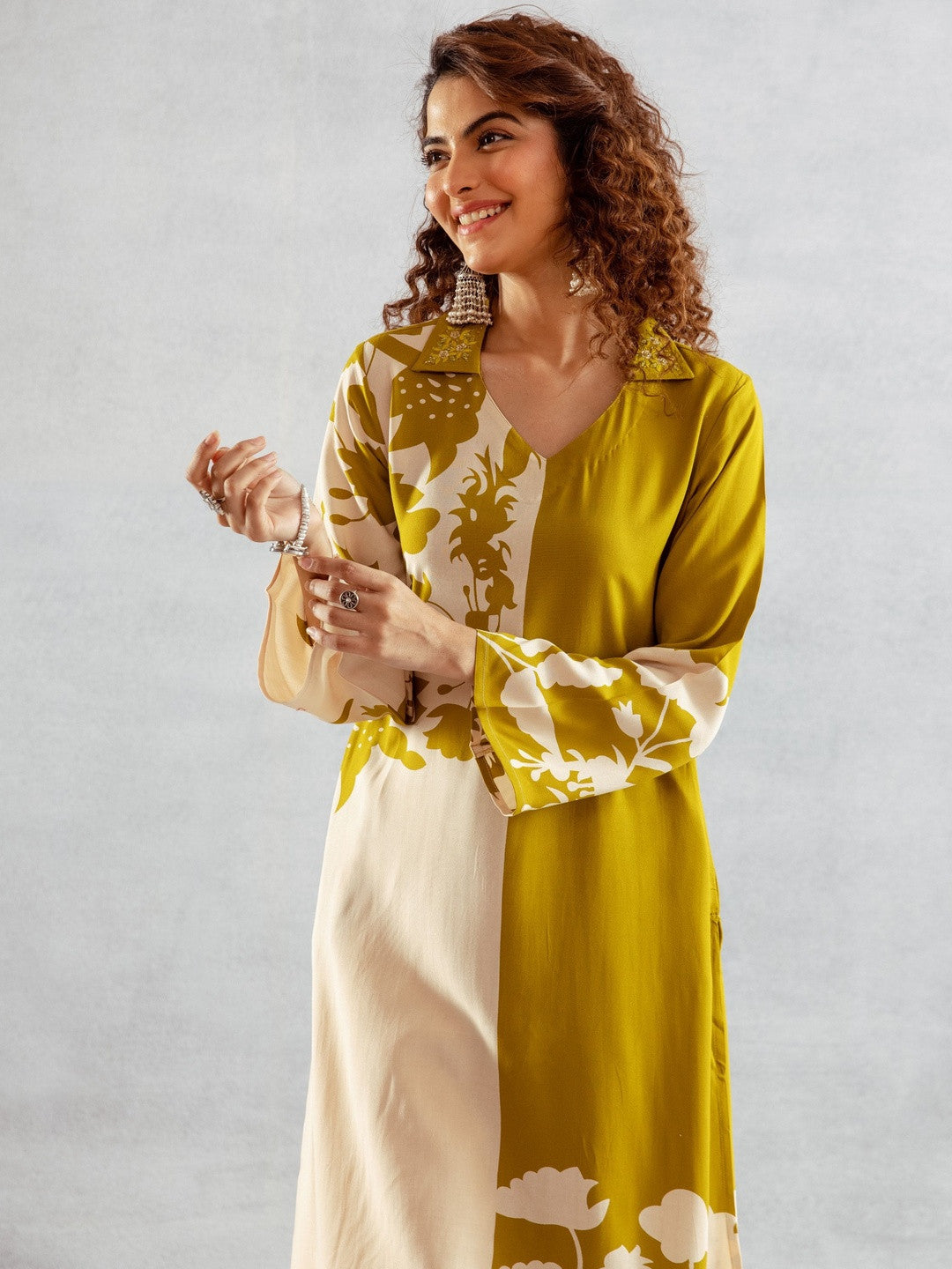 Floral Printed Shirt Collar Thread Work Straight Kurta With Palazzo