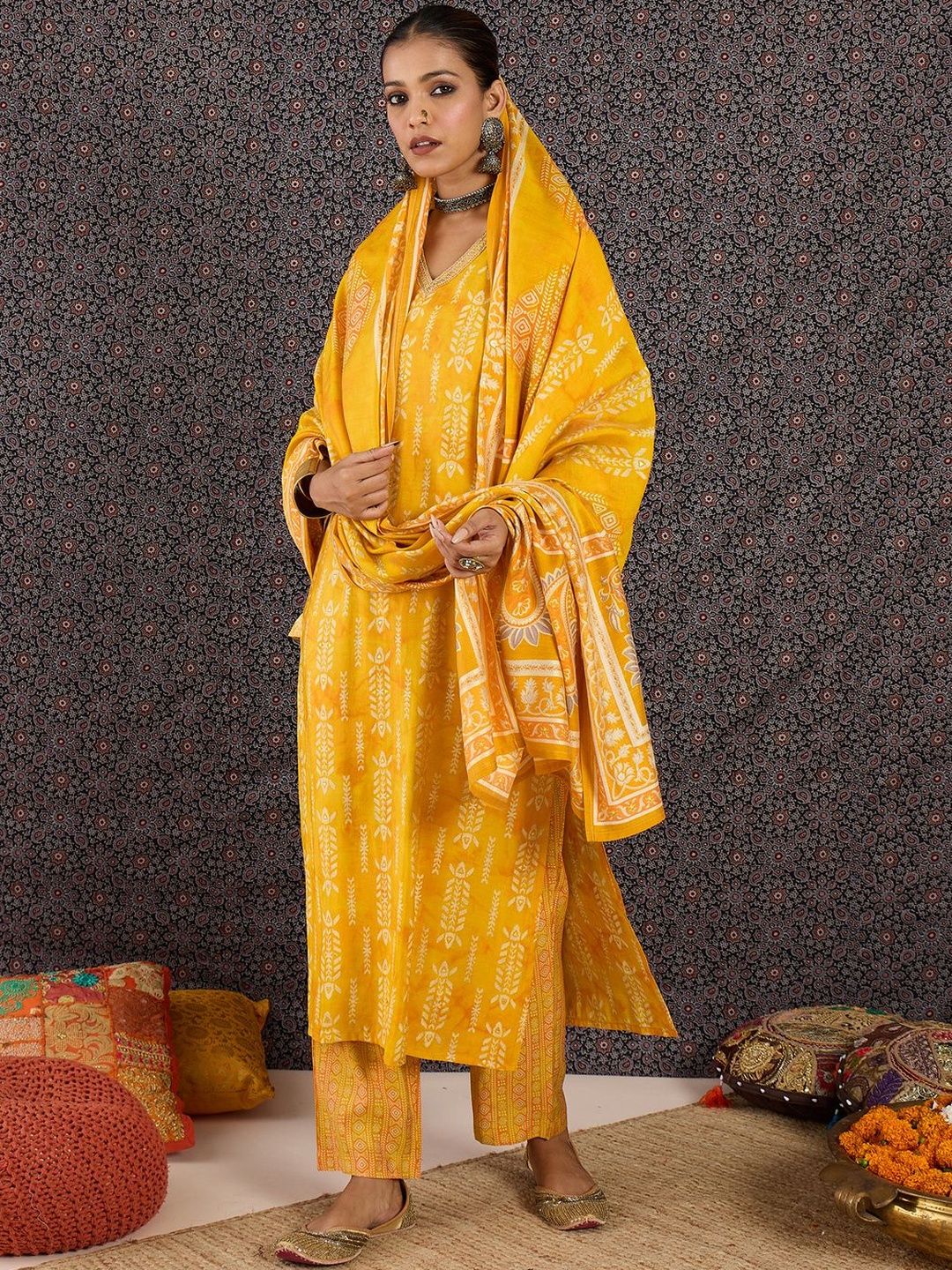Dhiyona IE Women Ethnic Motifs Printed Regular Chanderi Silk Kurta with Trousers & With Dupatta