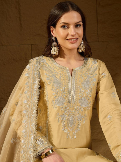 Dhiyona KL Women Ethnic Motifs Embroidered Regular Kurta with Palazzos Set