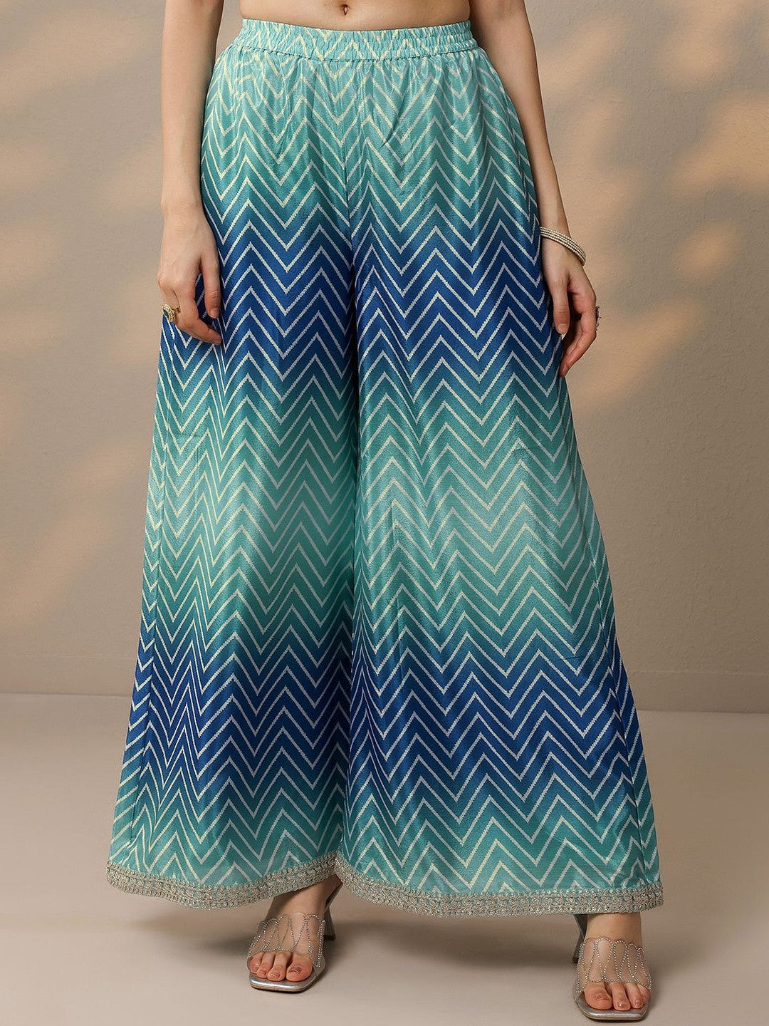 Women Chevron Printed Kurta with Palazzos & Dupatta