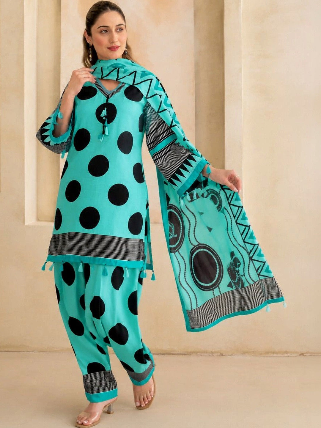 Women Printed Regular Kurta with Patiala & With Dupatta
