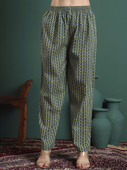 Dhiyona KL Floral Printed V-Neck Pure Cotton Straight Kurta With Trousers & Dupatta