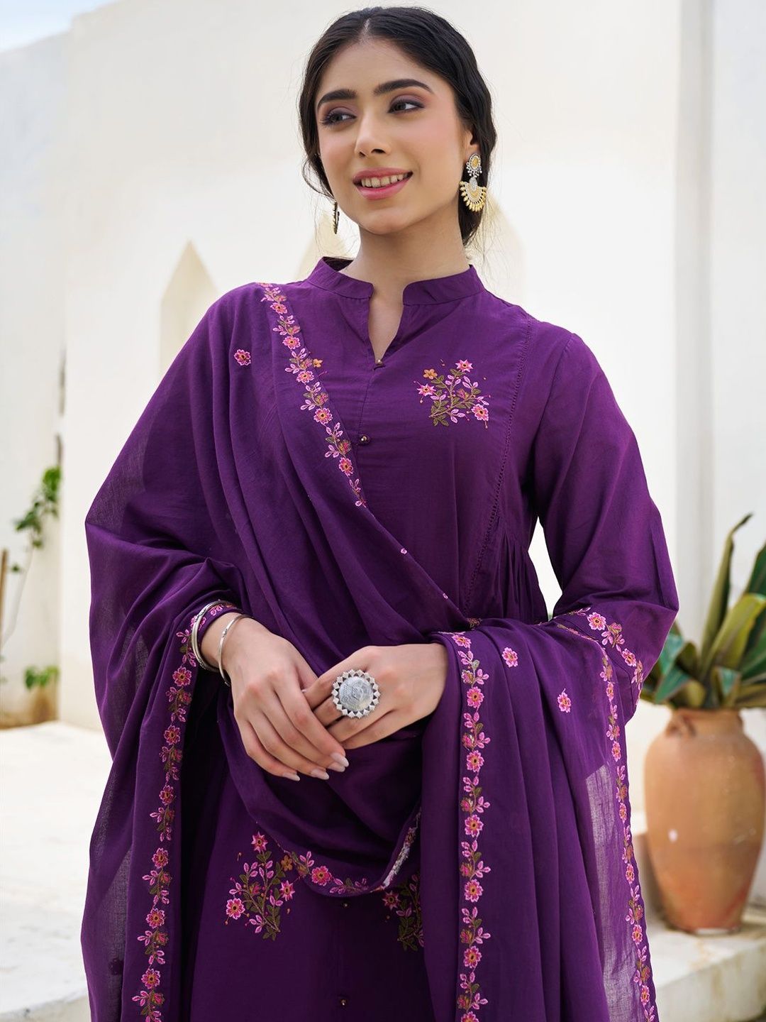 Floral Embroidered Thread Work Pure Cotton Kurta With Trousers & Dupatta