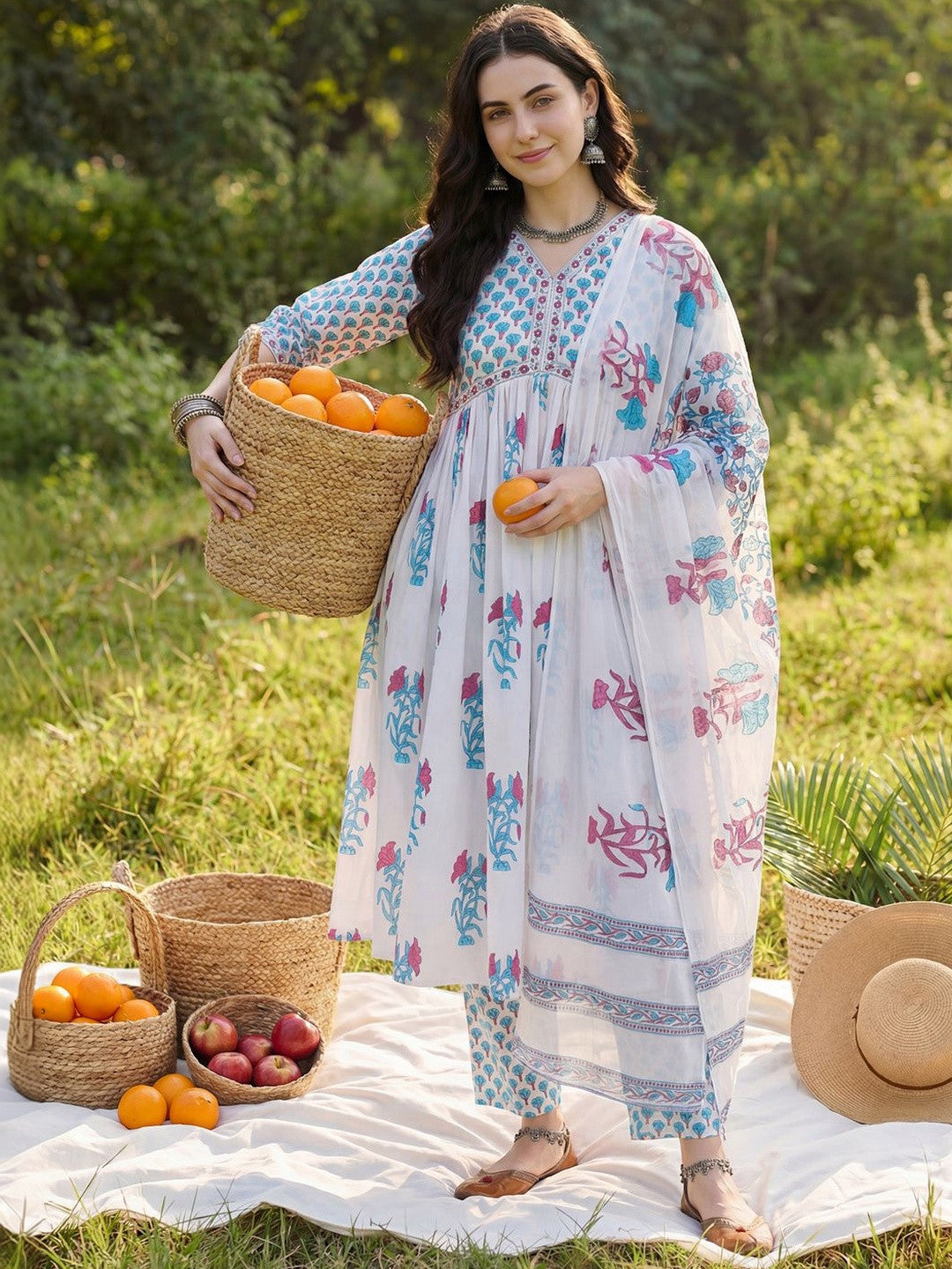 Women Floral Printed Empire Pure Cotton Kurta with Trousers & With Dupatta