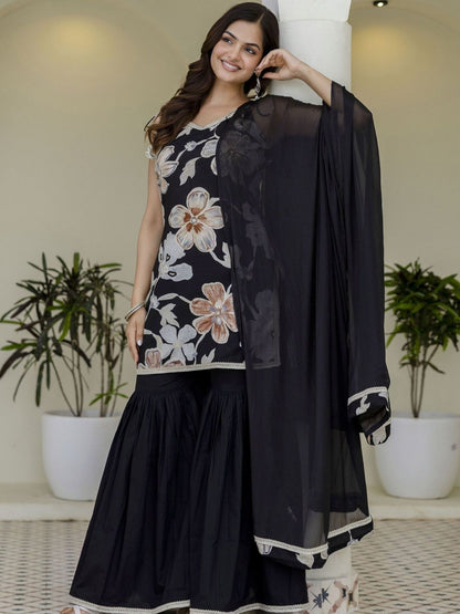 Dhiyona AN Women Floral Printed Regular Pure Cotton Kurta with Sharara & With Dupatta