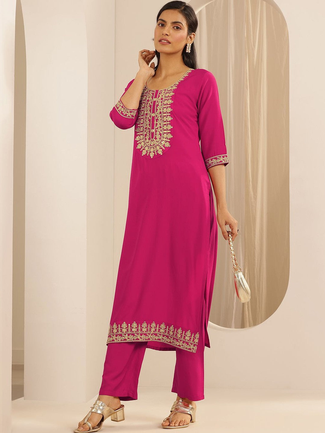 Women Ethnic Motifs Embroidered Regular Thread Work Kurta with Trousers