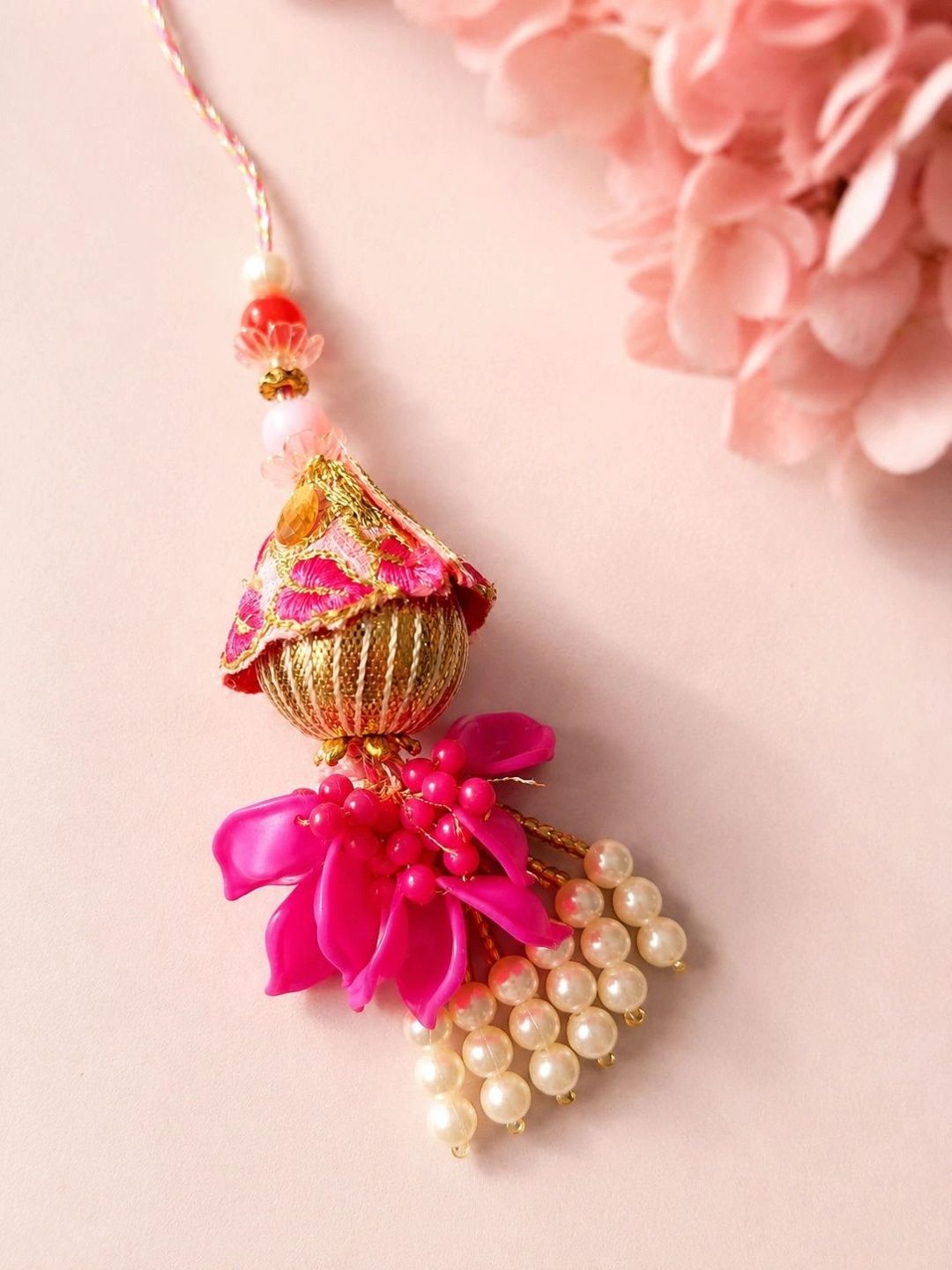 Dhiyona Rakhi