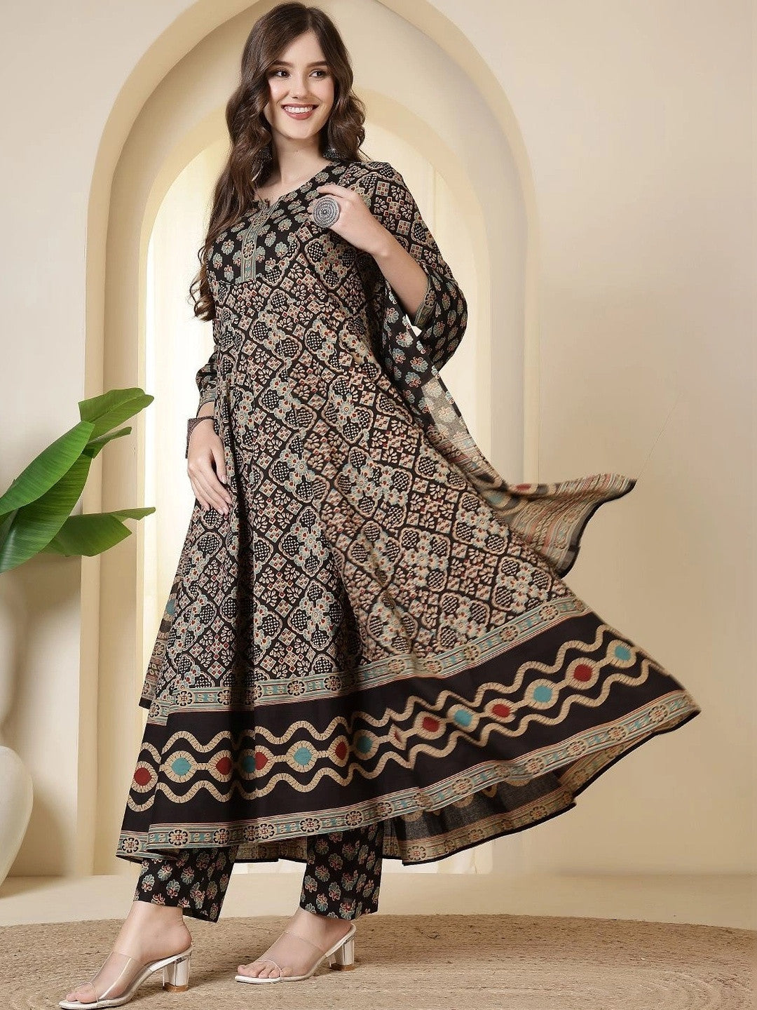 Women Ethnic Motifs Printed Regular Pure Cotton Kurta with Trousers & With Dupatta