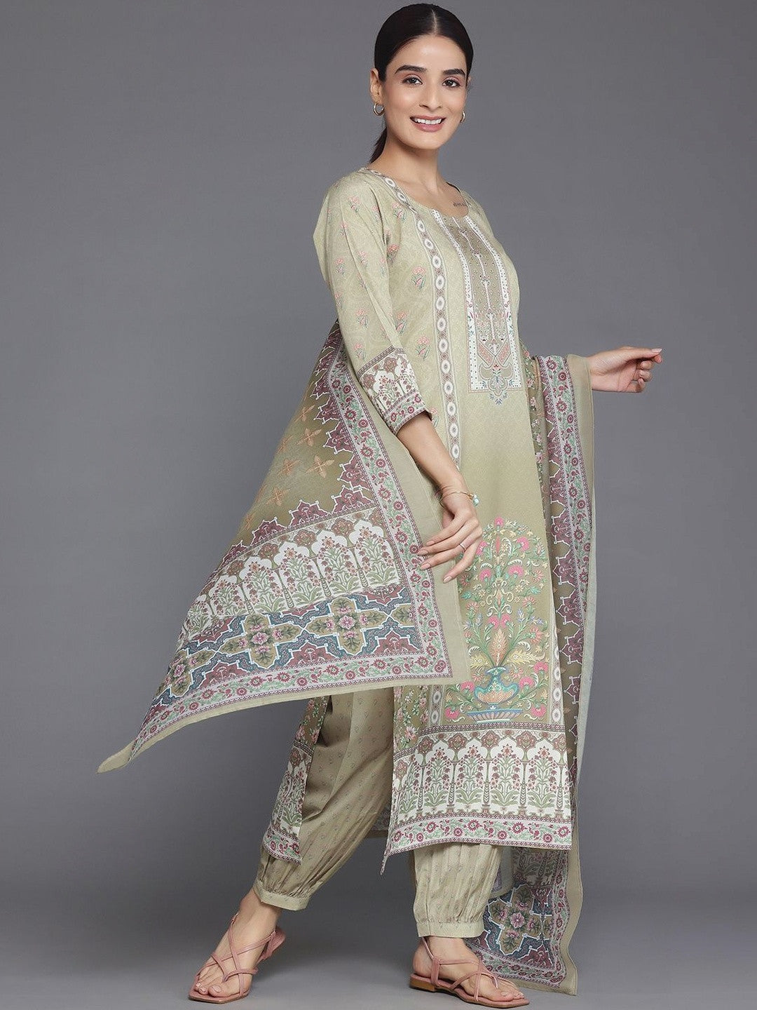 Women Ethnic Motifs Printed Regular Kurta with Pyjamas & With Dupatta