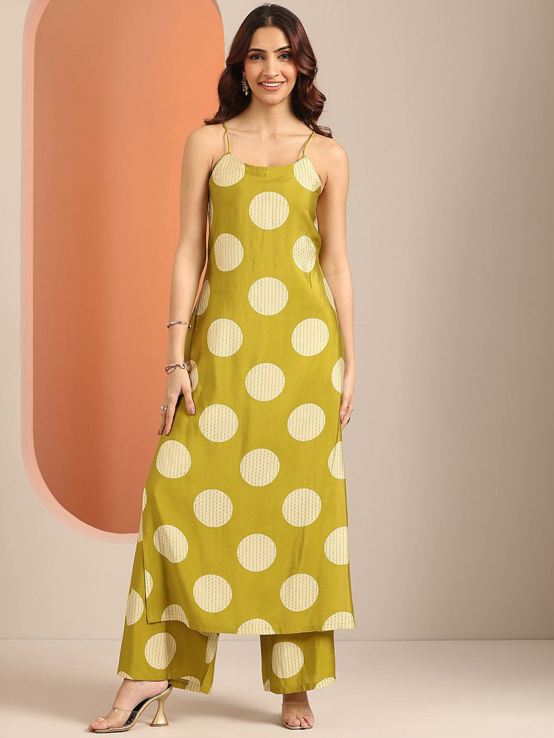 Women Geometric Printed Shoulder Straps Kurta with Palazzos