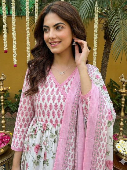 Dhiyona AN Women Floral Printed Tiered Pure Cotton Kurta with Sharara & With Dupatta