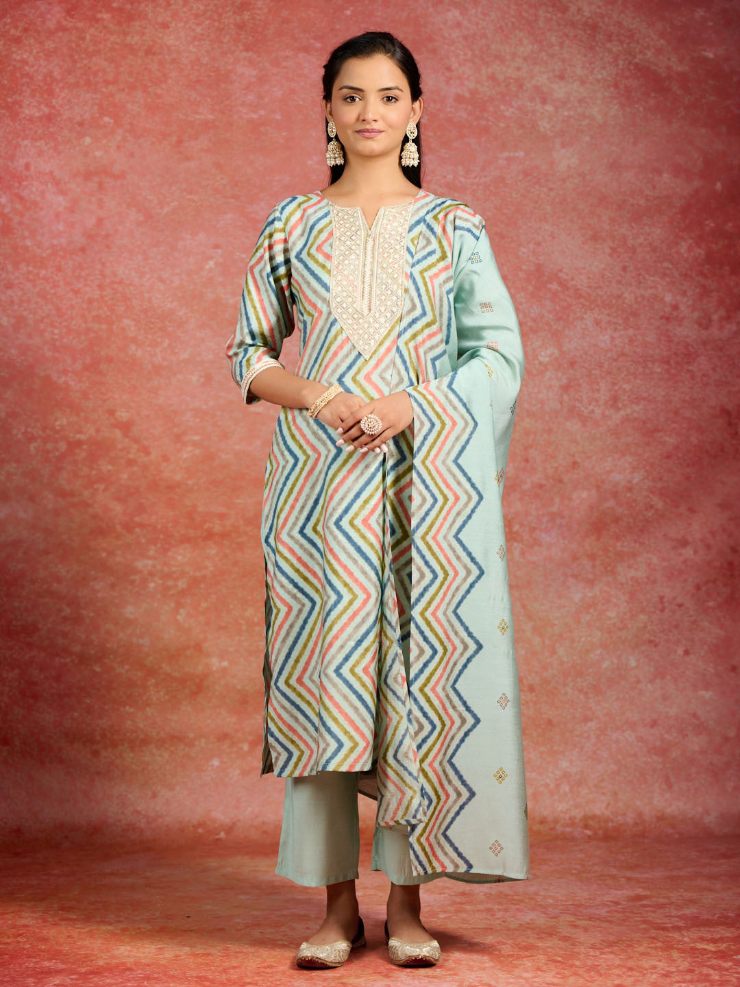 Women Printed Regular Thread Work Kurta with Trousers & With Dupatta