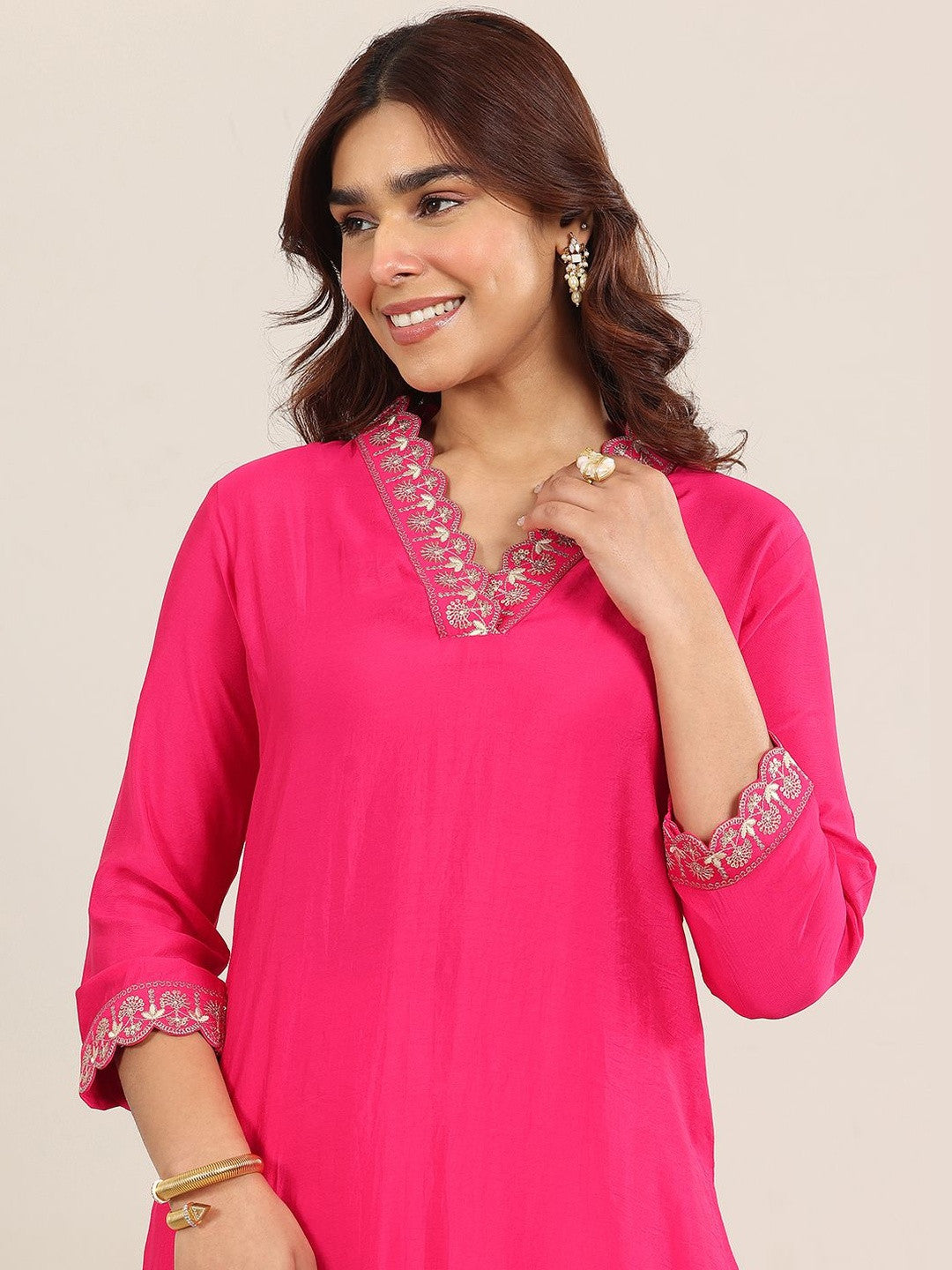 Women Ethnic Motifs Embroidered Thread Work Kurta with Trousers & Dupatta