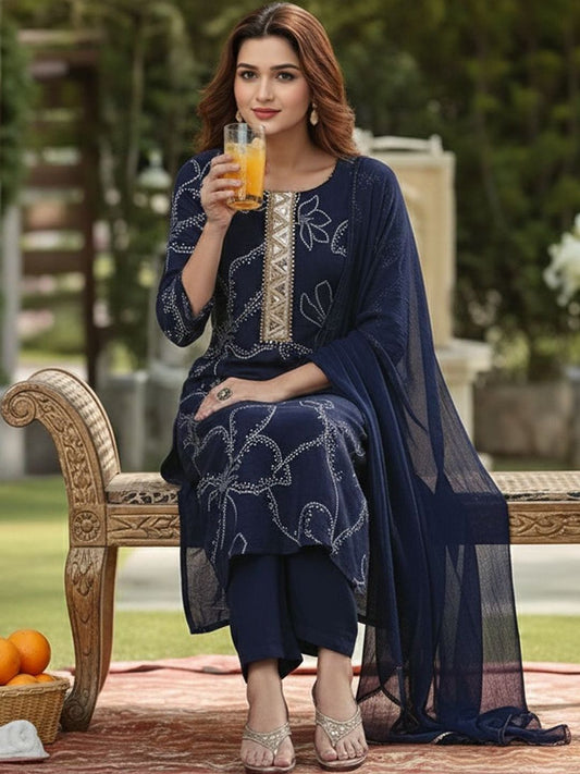Dhiyona KL Women Floral Printed Regular Thread Work Kurta with Trousers & With Dupatta