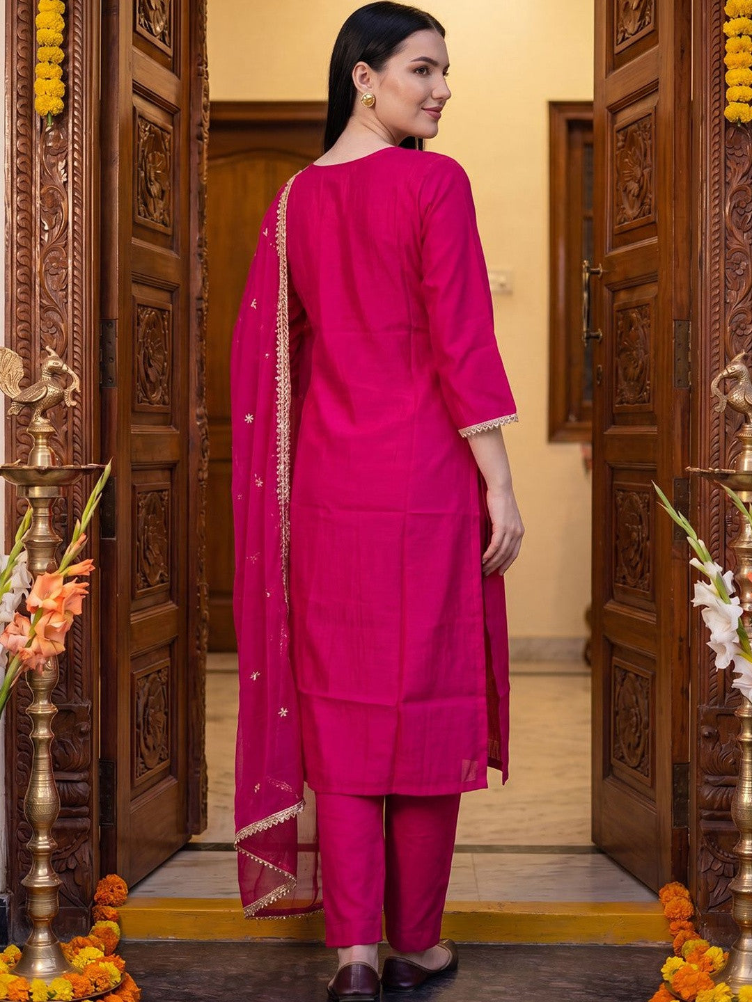Women Ethnic Motifs Embroidered Regular Thread Work Kurta with Trousers & With Dupatta