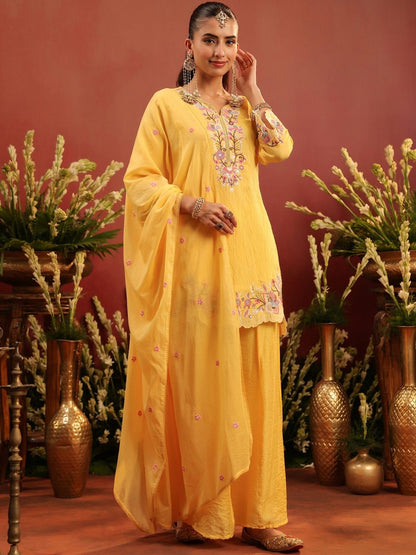 Dhiyona SC Women Floral Embroidered Regular Thread Work Kurta with Sharara & With Dupatta