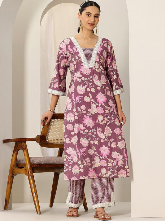 Women Floral Printed Regular Kurta with Trousers