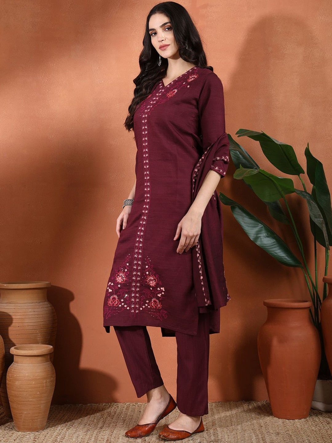 Ethnic Motifs Embroidered Sequinned Straight Kurta with Trouser & Dupatta