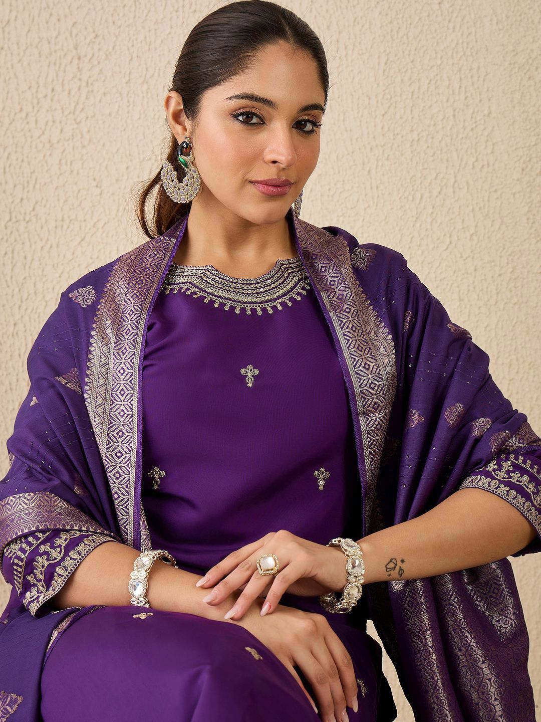 Dhiyona IE Women Ethnic Motifs Printed Kurta with Trousers & Dupatta