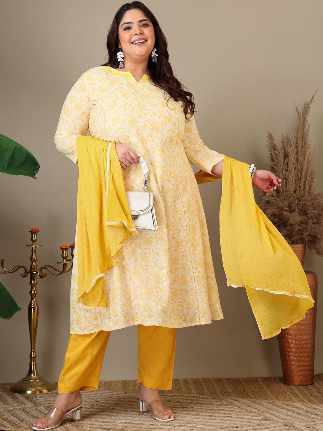 Dhiyona IN Women Ethnic Motifs Printed Regular Kurta & Trousers With Dupatta
