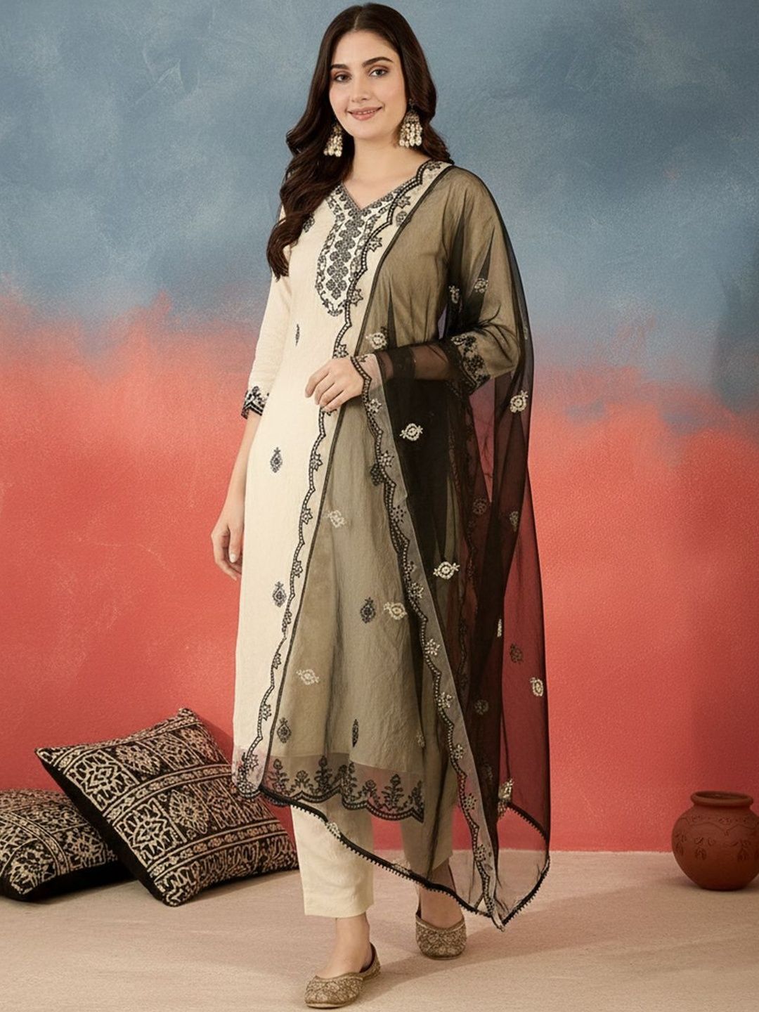 Dhiyona CH Women Ethnic Motifs Embroidered Regular Thread Work Kurta with Trousers & With Dupatta