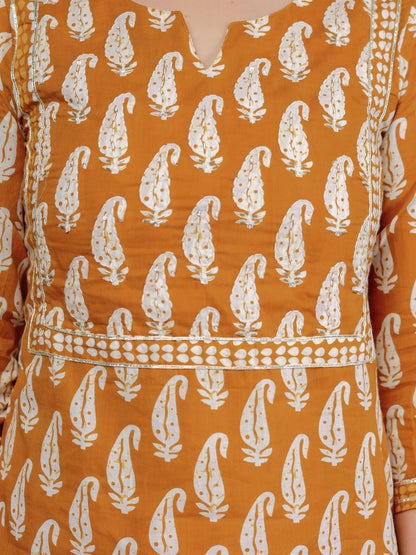 Dhiyona KL Paisley Printed Regular V-Neck Pure Cotton Straight Kurta With Trousers & Dupatta