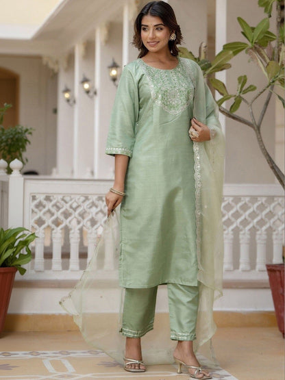 Women Ethnic Motifs Embroidered Regular Kurta with Trousers & With Dupatta