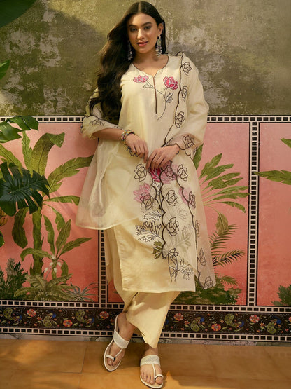 Embroidered Round Neck Kurta & Trousers With Dupatta