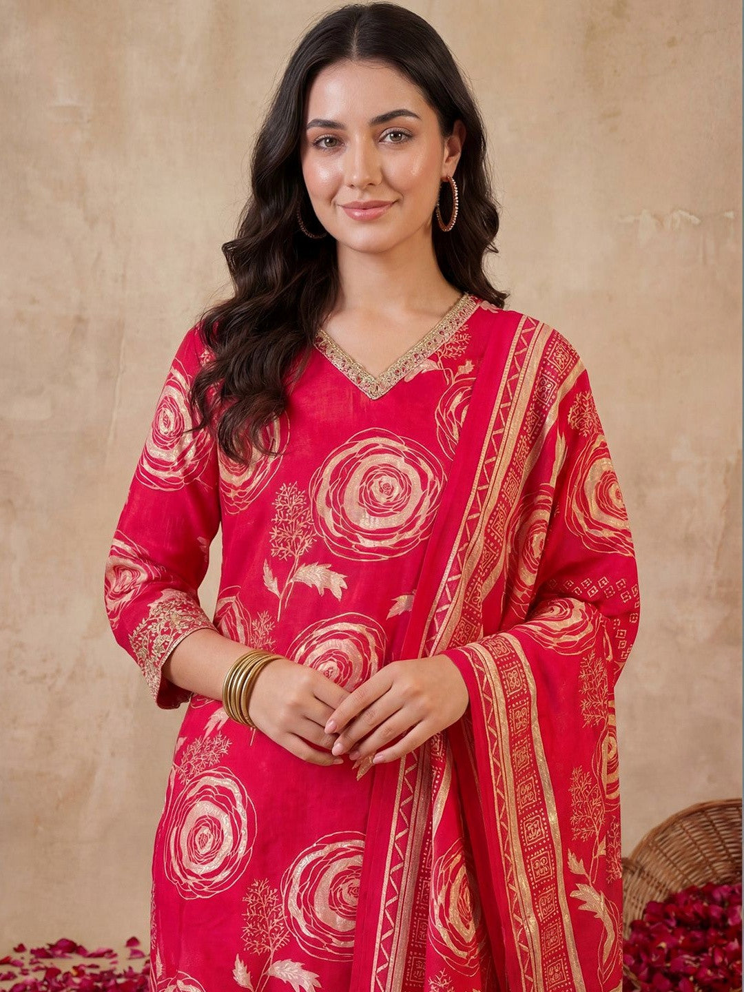 Women Floral Printed Regular Chanderi Silk Kurta with Trousers & With Dupatta