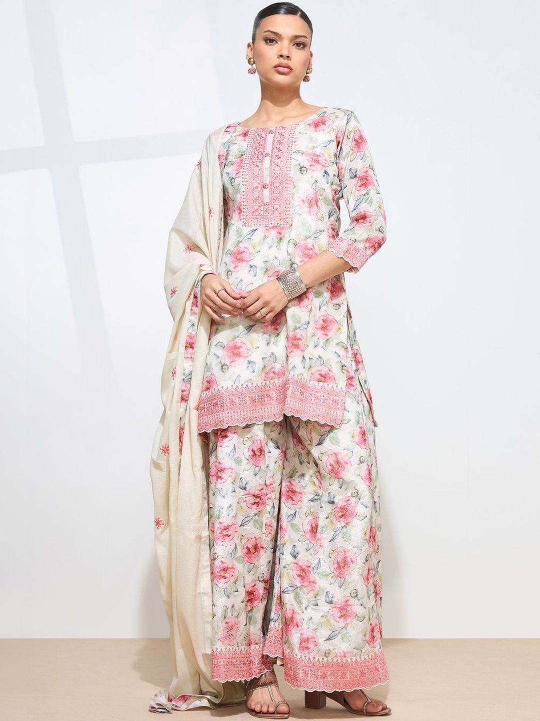 Dhiyona KL Women Floral Printed Regular Thread Work Kurta with Palazzos & With Dupatta