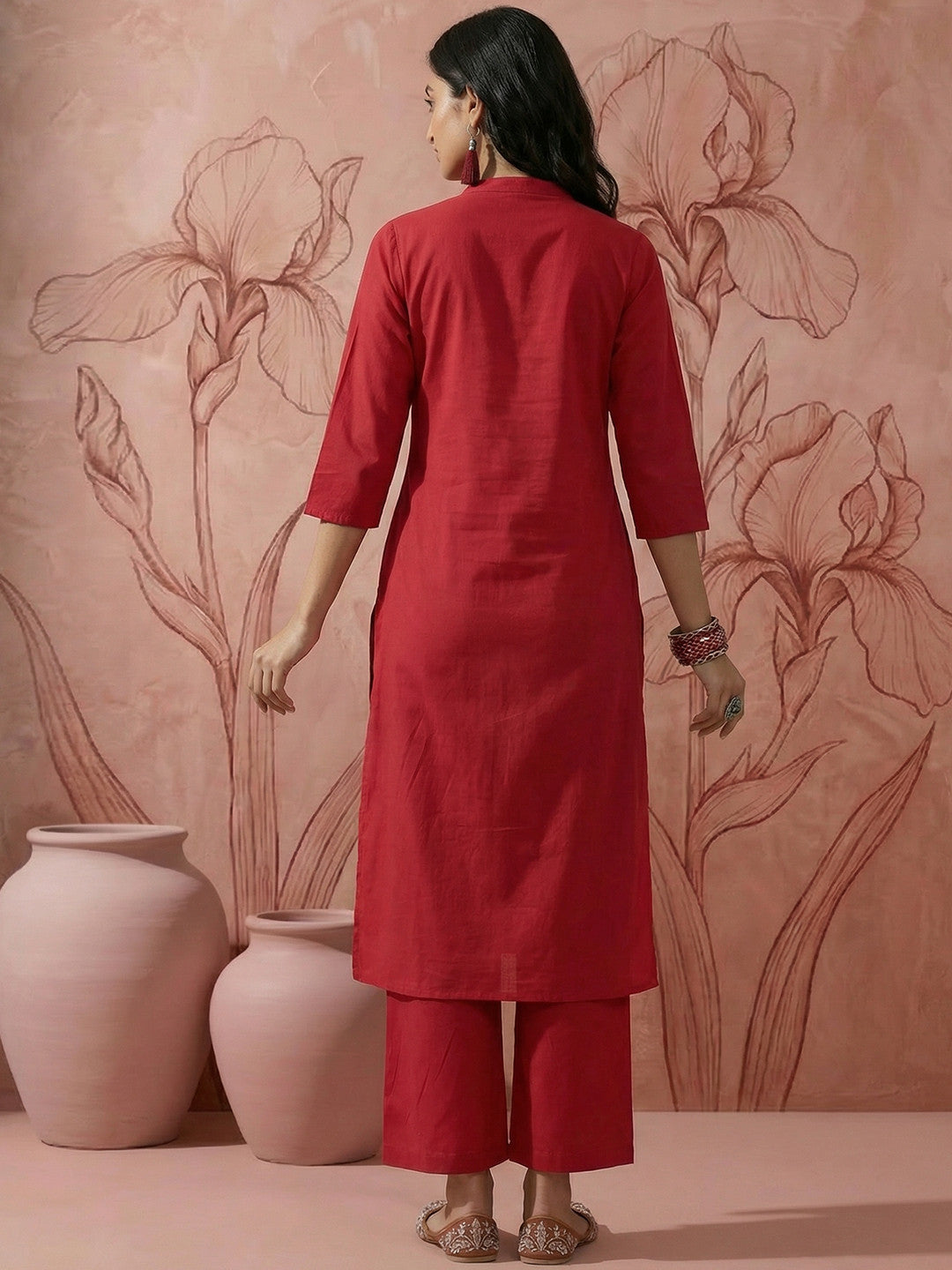 Floral Printed Regular Pure Cotton Kurta with Pyjamas