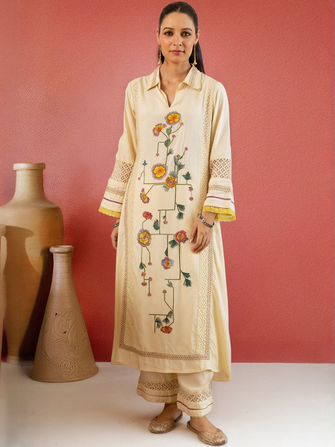 Dhiyona SN Embroidered Straight Kurta & Trousers