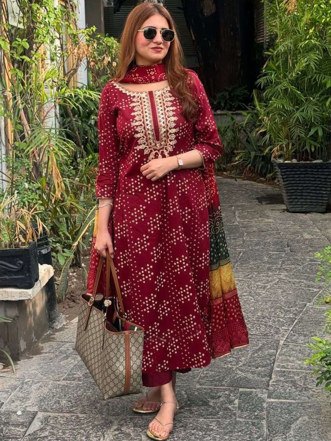 Dhiyona KL Ethnic Motifs Printed Thread Work Straight Kurta With Trousers & Dupatta